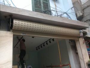 Lắp đặt cửa cuốn tại Quận 1 giá rẻ